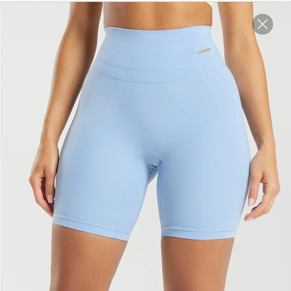 Gym shark leggings